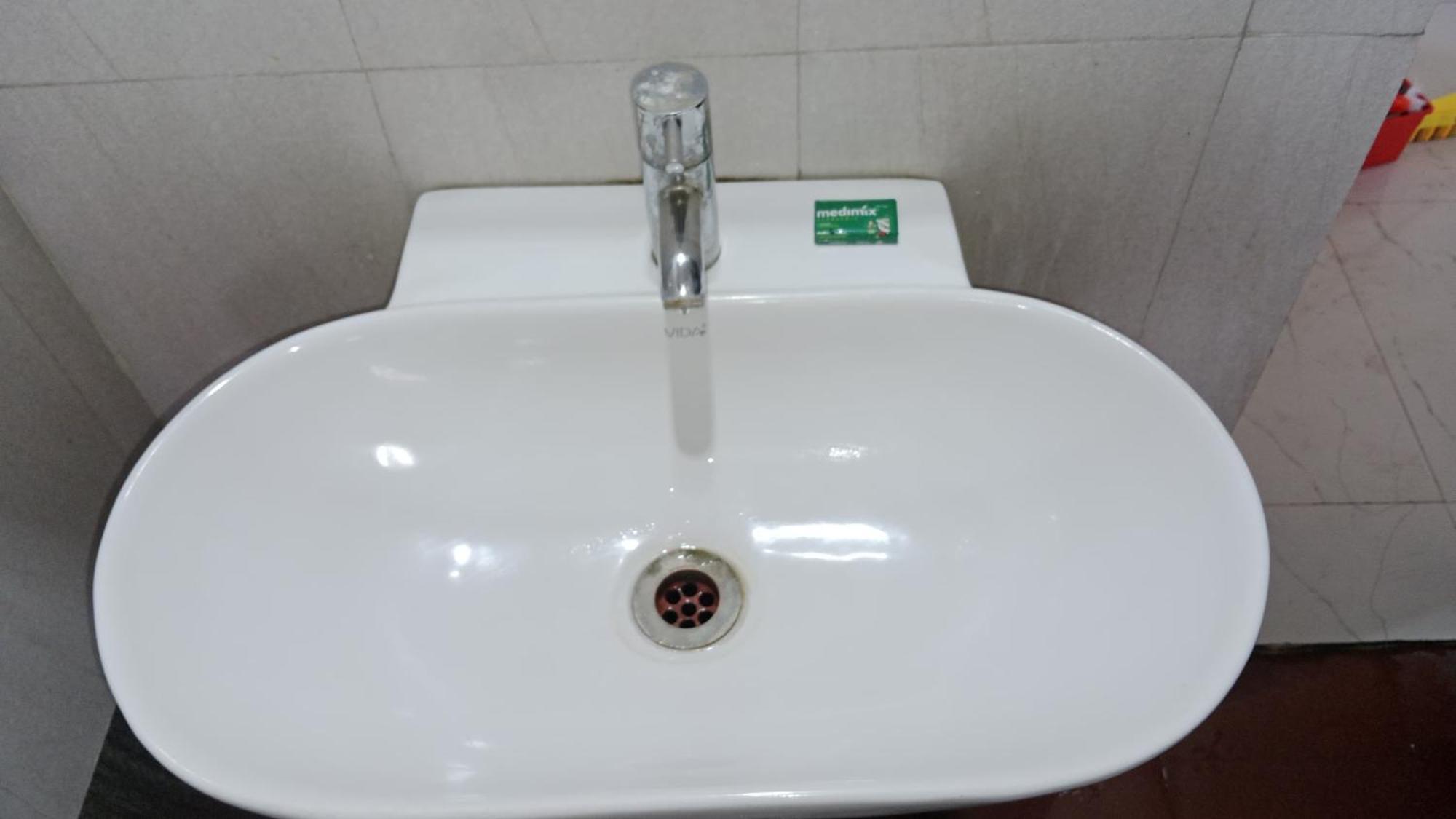 Hotel Swamiraj Indapur  Екстер'єр фото